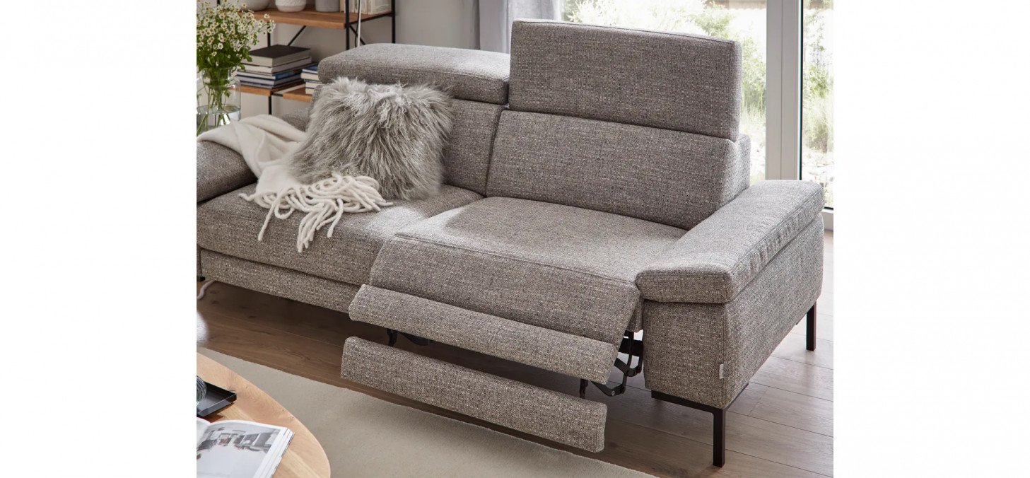 1471a2c5371612fe0c3919dec11350f6212ffc58 natura 3 sitzer sofa hudson stoff hellgrau detailbild 8