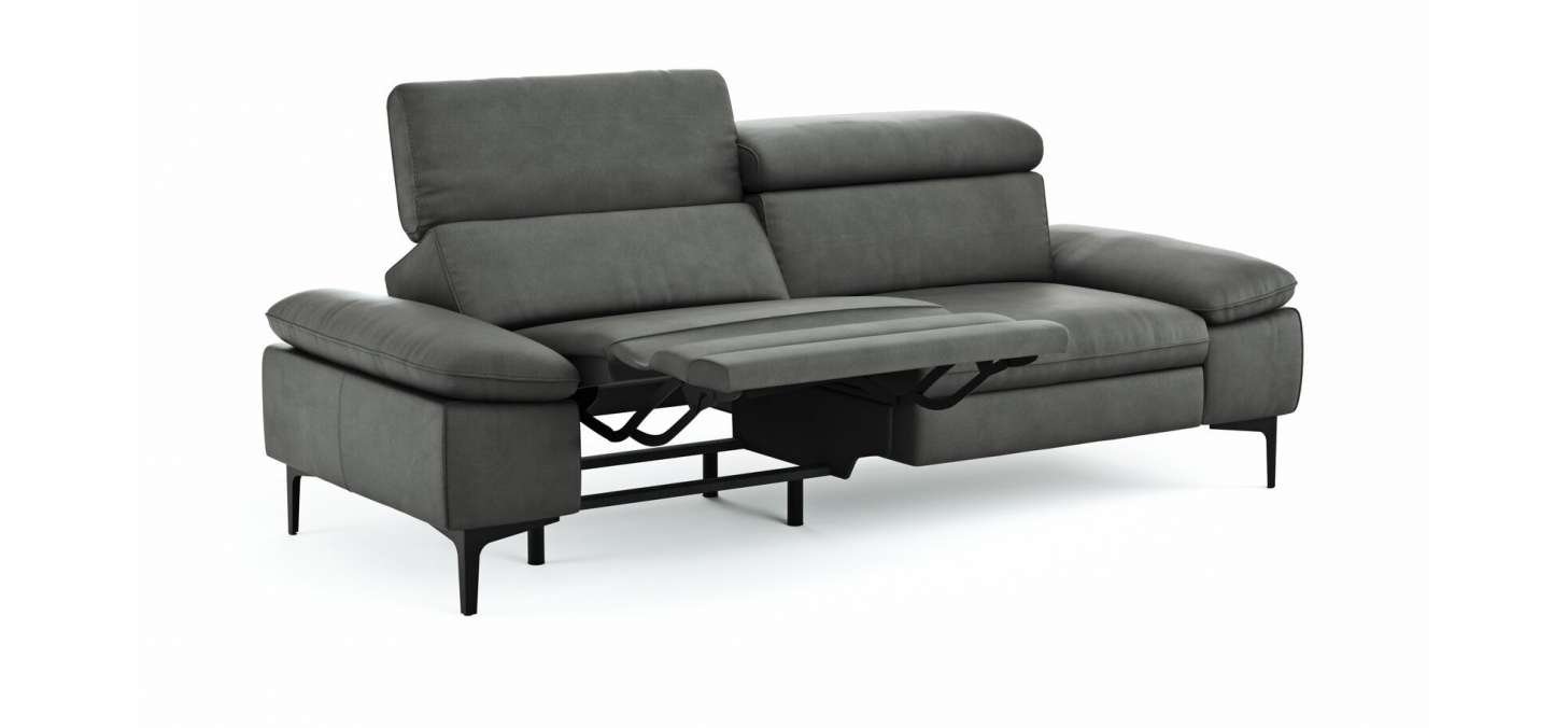 eaeae709b573067fd28b460165ec8feffd8373f1 Global Family Sofa Felipa freisteller 4 105137