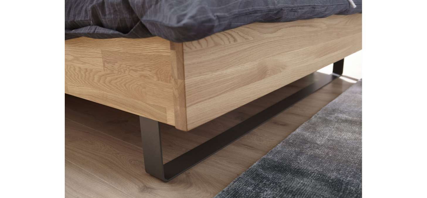 b45e9e23f0fc6780fd5cb576d2d704c43b20dc00 global lenoso bett kufe detail 01