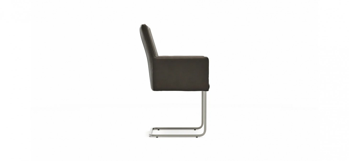 8edb240f65515c016980ff56b34f046335f1da03 na Freischwinger 4110 oliv freisteller 2 106828