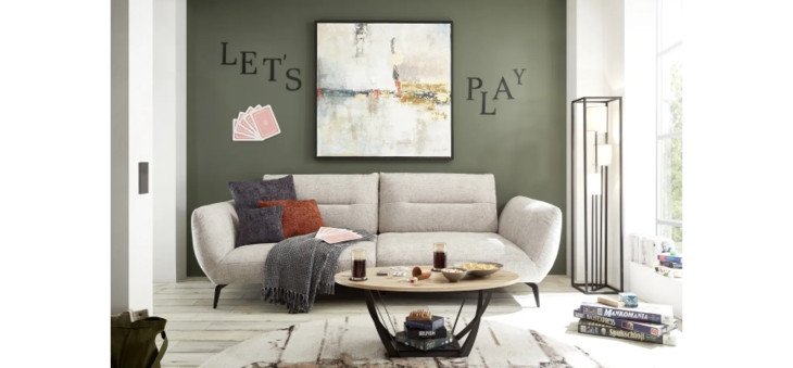24a1471b08fd68f0f6b962356e87a79a60159bdd Sofa PAYTON Hellgrau CT MARISA Milieubild 1