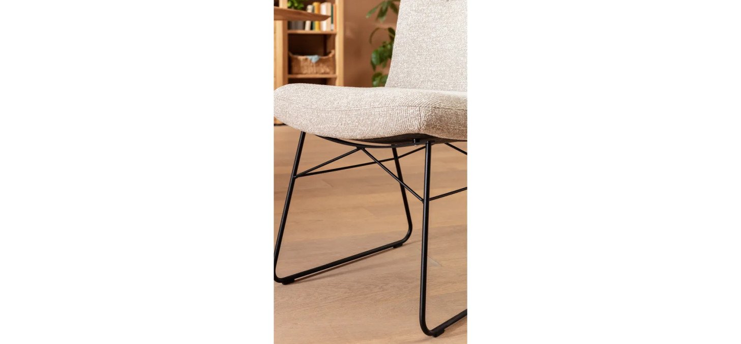 975361fce60ff4a8224997f2123992638500b954 0093 na 26 stuhl kamari stoff beige DE 002