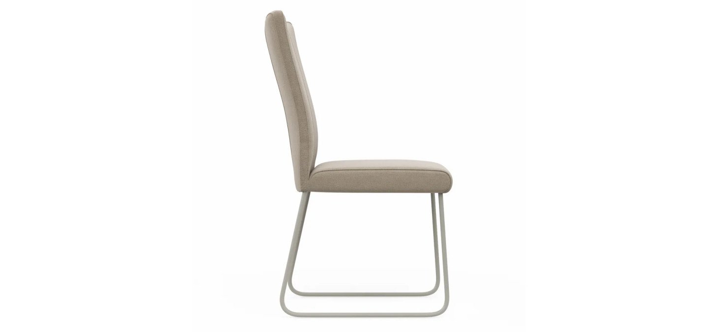 02e6a2aefb2883b312f683d5f3a9638746dcfd91 na Stuhl Cosyra beige freisteller 2 3027876