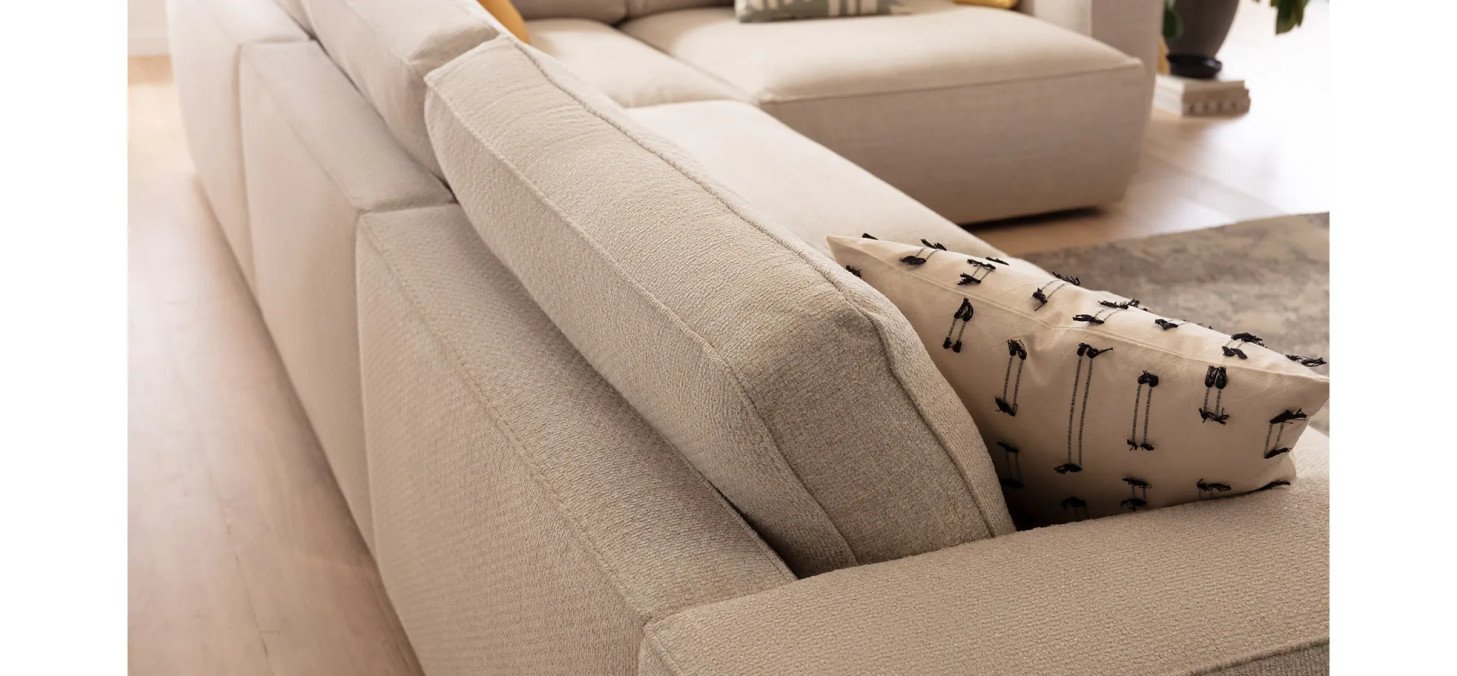 732e6ca574e6b1937d9064b5b9c9352ea63fcbc1 00163 na 25 Sofa Lilaia in wei DE 003