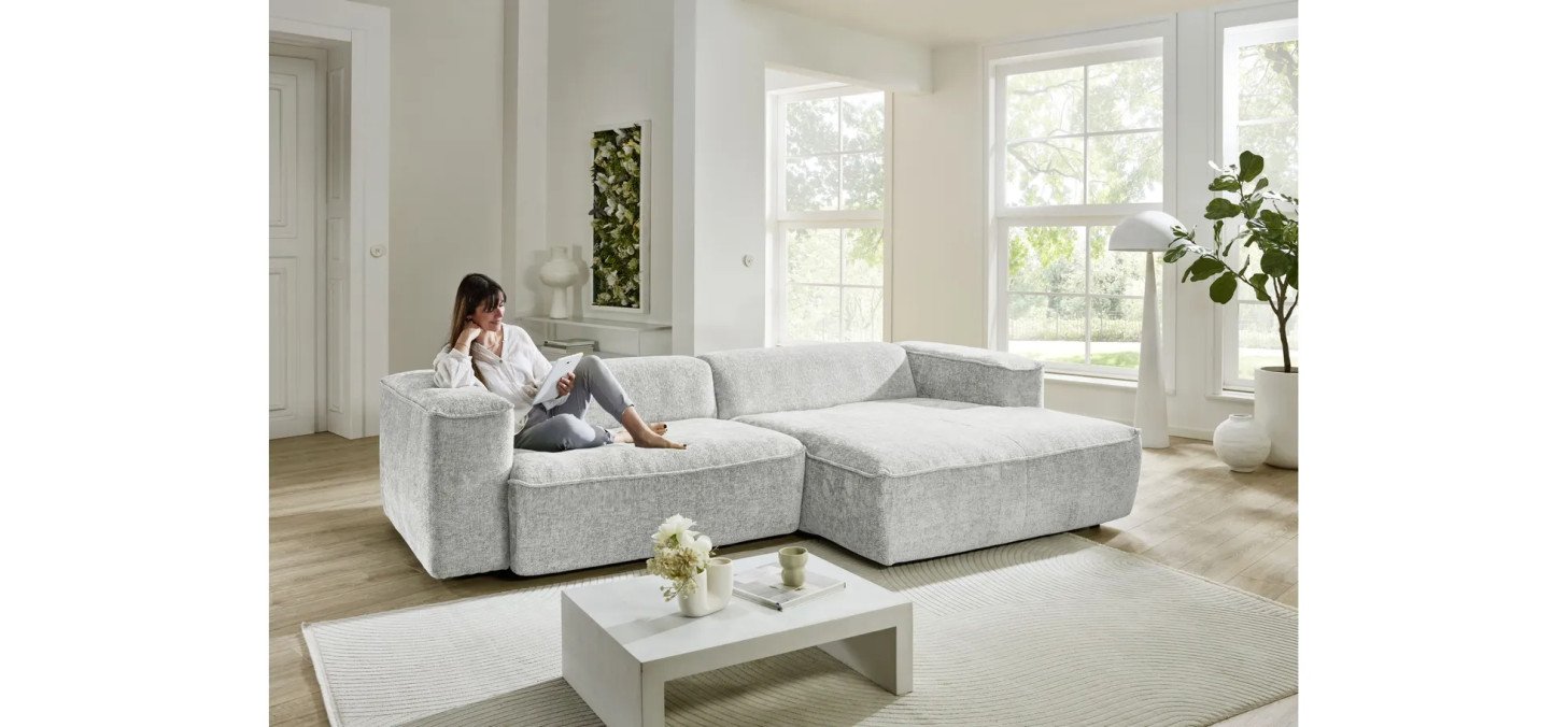6270b20b2ca41af1ac53f33d93480b2e180c4dd4 MP IN24027 KS25 Zunra Pia white Milieubild3