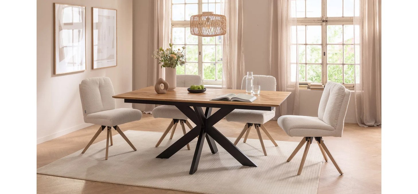 f567b3e27e0c1bcf36249925654691713b7aac16 0062 na 25 Esstisch Liora Wildeiche Stuhl Evania KLM 001