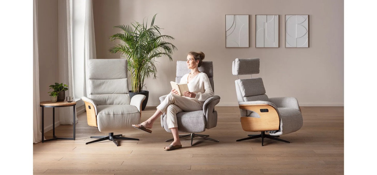 773472747fa00c6f20c755039eee0b452fadfcdc 0083 na 25 Sessel Amila KLM 003