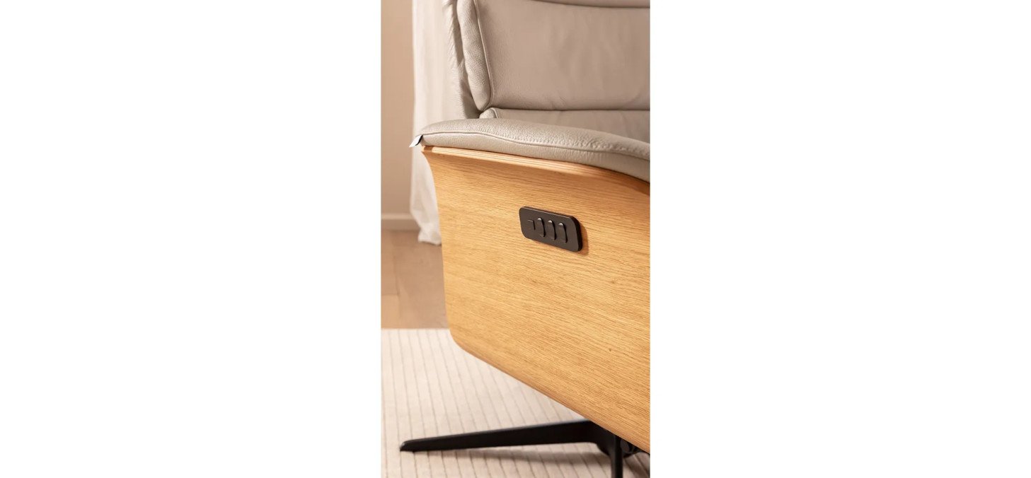 391788c8c7891c5d72a0c459989ac97bb0778439 0073 na 25 Fernsehsessel Amila DE 001 3 04