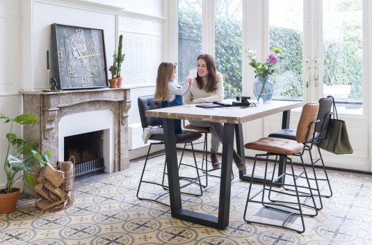 HEN AMB Bartafel Metalox barstoel Julien modellen 2