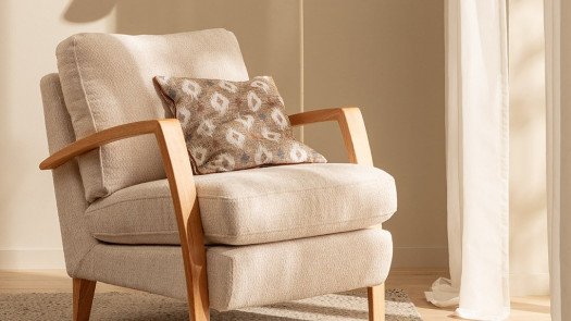 016.1 na 25 sessel karasu holzarmlehne stoff creme mi 001