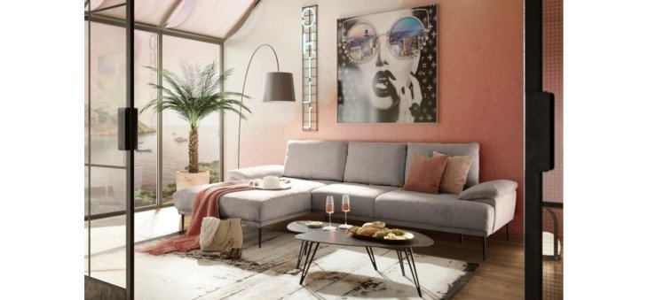 0f987dc769a6ca57dff0b9388e2a9508345699ea Ecksofa ENRIK links beige Couchtisch MARICA Milieu 1