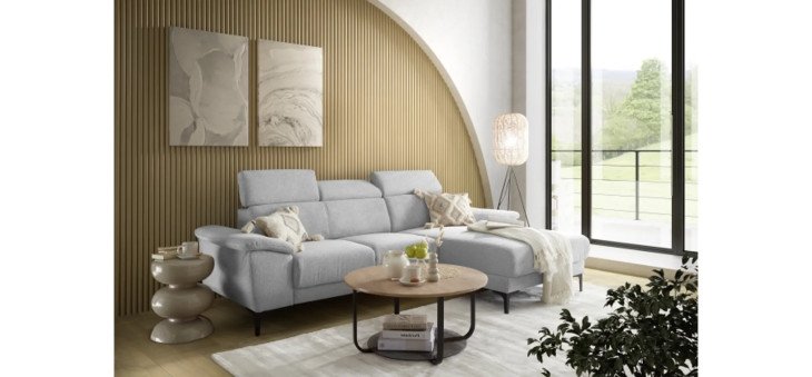 168e58073bdc5440fe41347dcbaa5715d25fbe5c Ecksofa EZRA hellgrau Milieubild 1