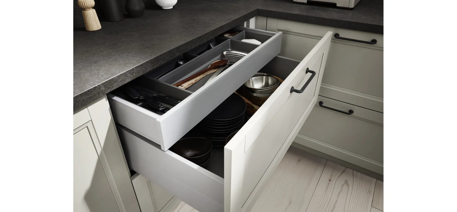 730004ec4c9a60984e9b7e7ed9e81ca5b0b5c628 CO Cameo 1 524 D01